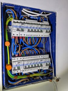 Boletín eléctrico | instalador autorizado en vilafranca del penedes | cie | brie | boletin de la luz